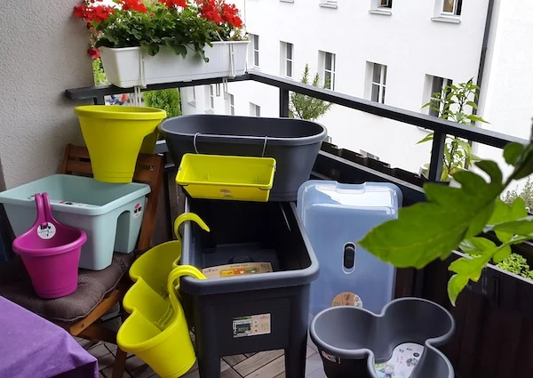 Blumenkästen, Töpfe und Hochbeet von Elho