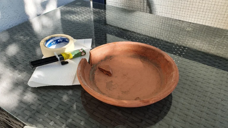 Terrakotta-Blumentöpfe einfach reparieren